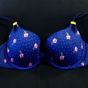 34 C Victoria Secret Sexy Little Things